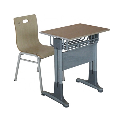 木の高さの調節可能な小学校のテーブルおよび椅子
